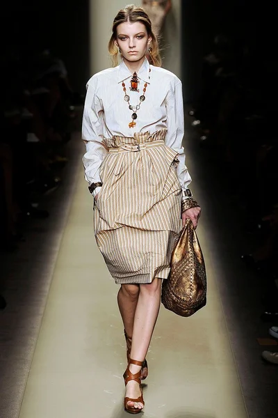 Look 22